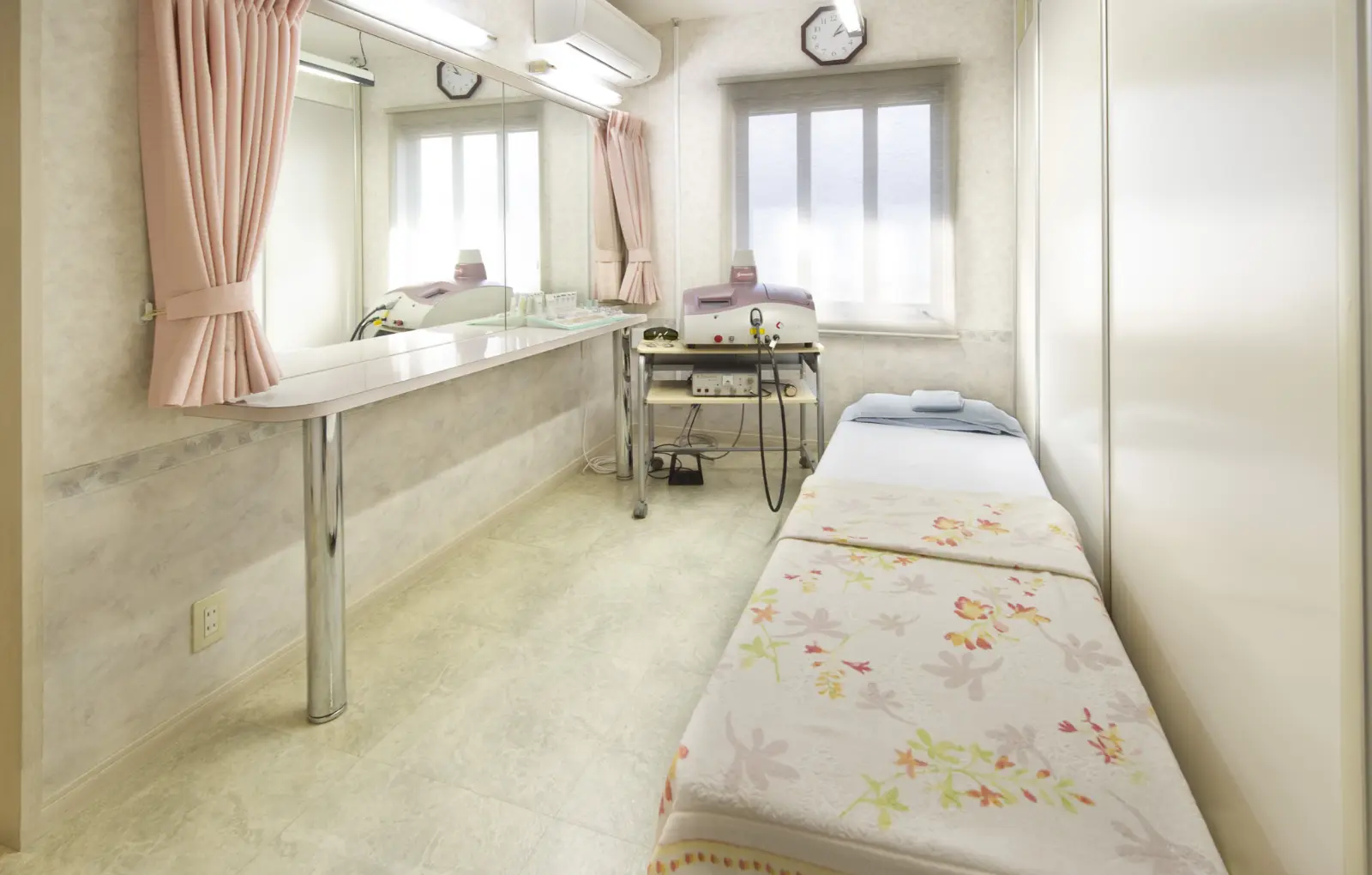 マリ皮フ科クリニックの施術室